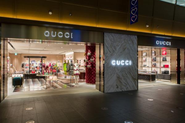 グッチ、六本木ヒルズに旗艦店オープン- 限定バッグ＆ポーチ発売