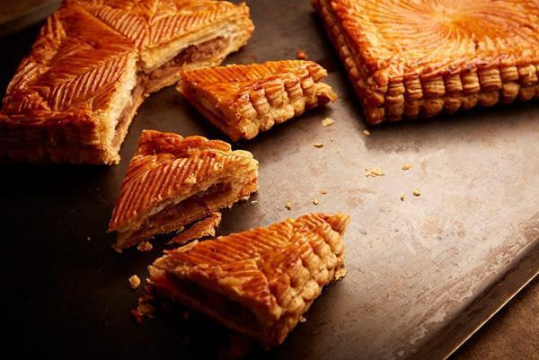 ハイアット リージェンシー 東京の「ガレット・デ・ロワ」ラム酒が香るサクサク生地、マロン味も登場