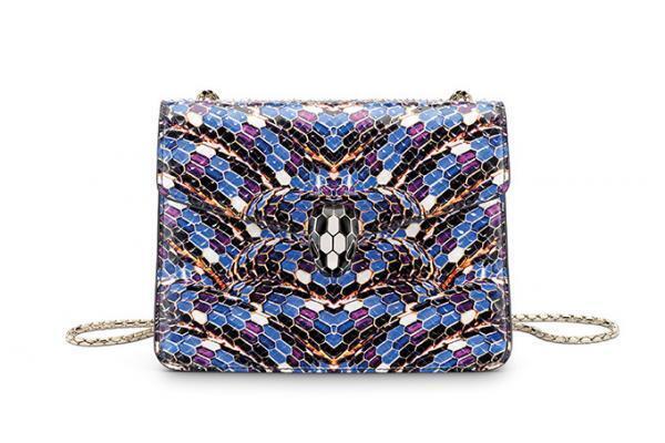ブルガリ17年春夏の新作 - 万華鏡のような柄やジェムを組み合わせたセルペンティバッグ