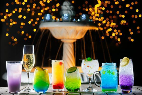 「星空テラス～Café & Bar」火星や木星など“惑星カクテル”に加え、恒星＆準惑星のカクテルも