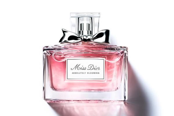 ディオールの香水「ミス ディオール アブソリュートリー ブルーミング」デリシャス フローラルの香り