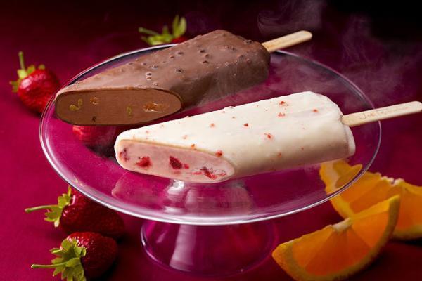 ジョエル・ロブション監修のアイスバー「ショコラ＆ストロベリー」が復活、全国のセブン-イレブンへ