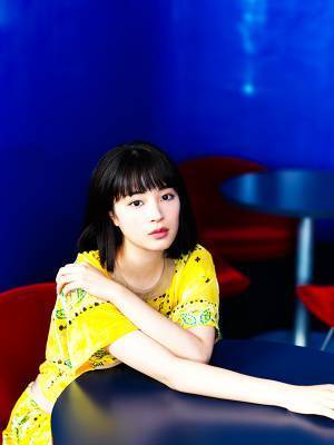 映画『先生！』広瀬すずにインタビュー、先生と生徒の切ない純愛ー大人の魅力に胸がキュンとしました