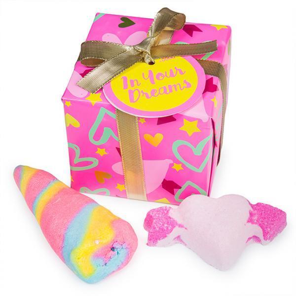 ラッシュのバレンタイン限定ギフト - フローラルの香りと“LOVE”で満たすバブルバーやバスボム