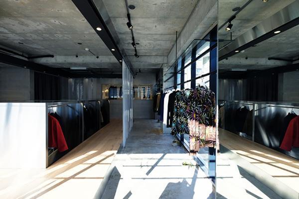ステュディオスの新店舗「ステュディオス ラボ」原宿に - 若手ブランドに特化したセレクトショップ