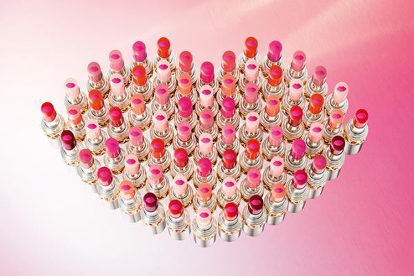 イヴ・サンローラン・ボーテ新作リップ「ヴォリュプテ ティントインバーム」バームの中央にティントをイン