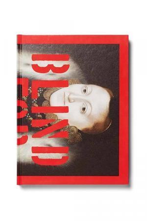 グッチの写真集『BLIND FOR LOVE』2,000冊限定出版 - ドーバー銀座でも販売