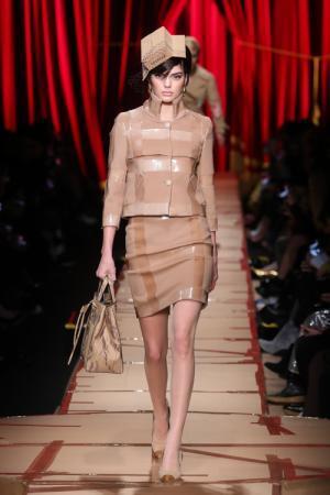 モスキーノ 2017年秋冬コレクション - 楽しんじゃえば何だってファッションに