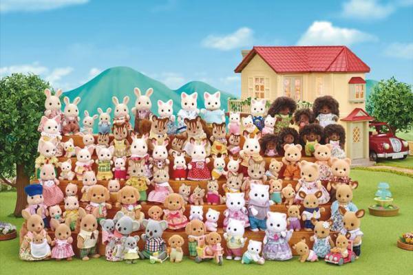 「シルバニアファミリー展」横浜人形の家で開催 - 初代から新シリーズまで、家具など含む約300種