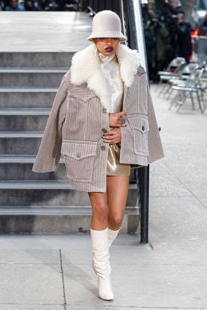 マーク ジェイコブス 17年フォール ウィメンズコレクション - “カジュアル”という概念の新境地