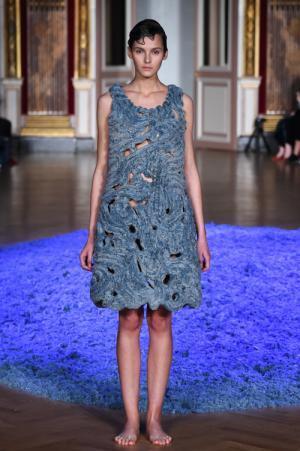 アンリアレイジ 2017年秋冬コレクション - 時間を重ね宿した記憶、削れば浮かび上がる洋服の可能性