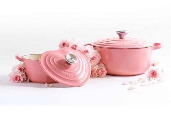 ル・クルーゼ、花やハートのお鍋＆ブーケをイメージした小鉢セット