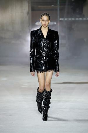 サンローラン 2017年秋冬コレクション - アンソニー・ヴァカレロによるメンズウェアが本格公開