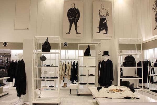 ヨウジヤマモト オムのショップが博多阪急にオープン - ウィメンズラインや香水なども広く取扱い