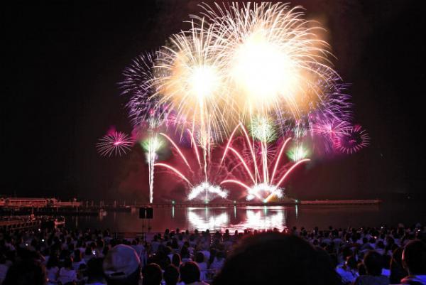ハウステンボス「世界花火師競技会」海外トップクラスの花火を鑑賞