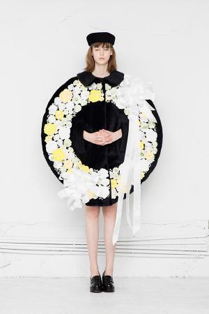 リトゥンアフターワーズ 2017年秋冬コレクション - 咲き乱れる花は強くあれ