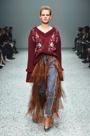 ファイブノット 2017-18年秋冬コレクション - 旅の思い出を豊かなファブリックに溶け込ませて