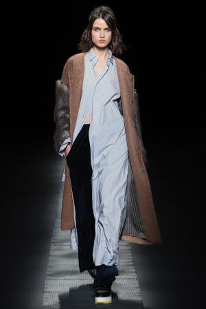 ウジョー 2017-18秋冬コレクション - レイヤードが紡ぐ、暖かく軽やかな美