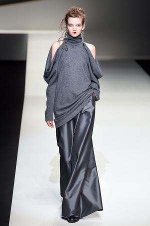 ヒロコ コシノ 2017年秋冬コレクション - 現実離れしたフォルムと色彩が織りなす幻想的な世界