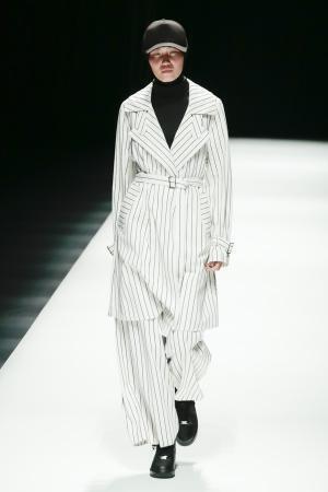 インドネシア発「ラニ ハッタ」「バティーク」17年秋冬コレクション を東コレで発表