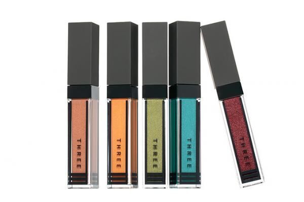 Three 17年夏コスメ 鮮やかなミネラルカラーの限定色がアイグロスやチークで登場 ウーマンエキサイト 1 2