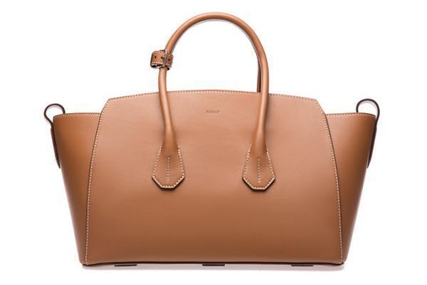 バリーからゴールドやシルバーのバッグ＆シューズ登場 - ソメ・B ターンもメタリックカラーに