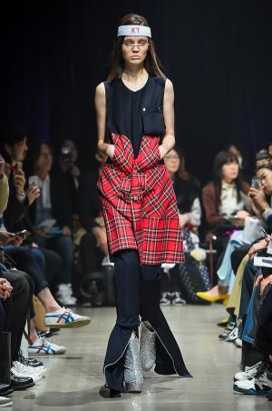 ケイスケ ヨシダ 2017年秋冬コレクション - 装いに楽しさを、明るい未来を描いて