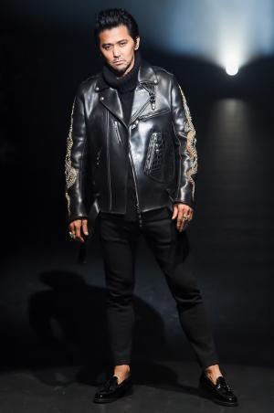 ウノ ピゥ ウノ ウグァーレ トレ 2017年秋冬コレクション - 伊＆英国ジェントルマンの一日