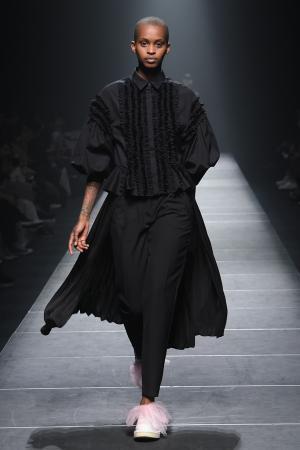 チカ キサダ 2017-18秋冬コレクション- 大人の女性のエレガンスに潜む甘く繊細な少女性