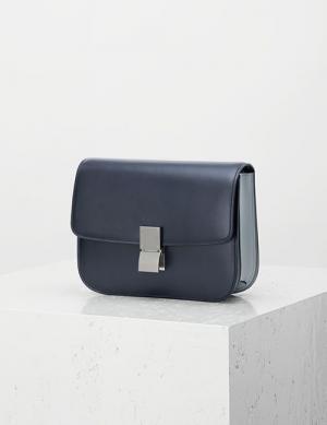 セリーヌ、銀座エリア初の旗艦店を「ギンザ シックス」に出店 - 限定アイテムも多数発売