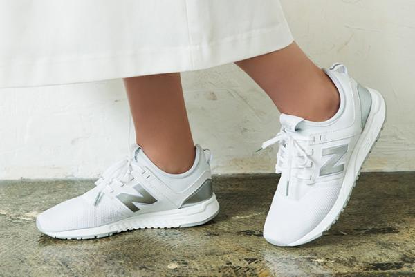 ニューバランスから“ホワイトスニーカー”のレディース限定コレクション、ホワイト×シルバーの配色