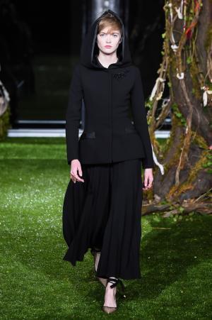 ディオール 2017年春夏オートクチュールコレクション - 夜の銀座へ繋がる秘密の迷宮