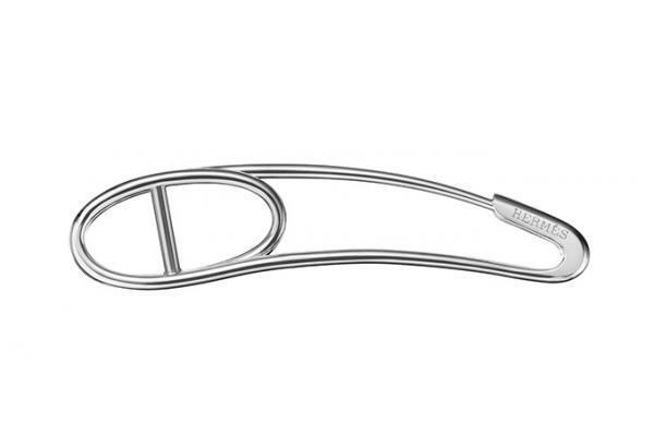 エルメス衹園店にて、安全ピンモチーフのジュエリー「シェーヌ・ダンクル・パンク」にフォーカス