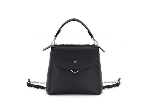 フェンディから変幻自在な進化系バッグ「バック トゥ スクール」メッセンジャーがバックパックに変身