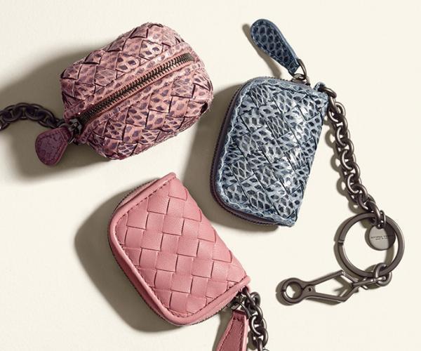 ボッテガ・ヴェネタから母の日にぴったりな新作バッグ＆革小物を紹介