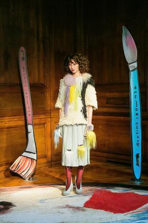 ツモリチサト  2017-18年秋冬コレクション - アートには陽気で素敵なサプライズを添えて