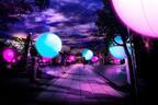 チームラボの展示が長崎・大村公園で開催 - 鑑賞者に呼応する球体で、神社が光と音が連なる幻想空間に