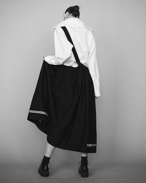 Y's 2017年秋冬コレクション - ネイビー(海軍)からのヒントは今も女性服の進化を後押しする