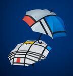 MoMAから、雨の日が楽しくなる新作傘 - ピエト・モンドリアンの作品をモチーフに