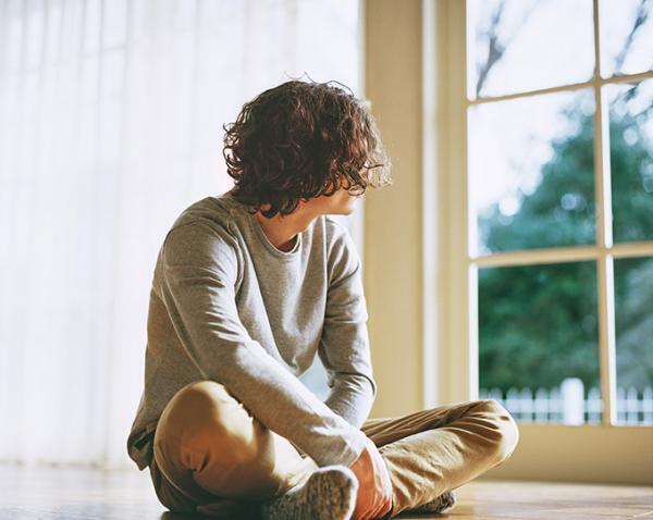 メンズのベーシックウエアブランド「アタカ」が登場 - 高品質リネンを使った毎日着たくなる洋服