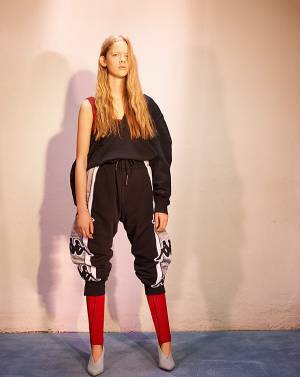 カッパ(Kappa)から新レーベル「カッパ コントロール」アイコン”オミニ”をデザインに起用