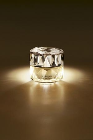 クレ・ド・ポー ボーテ、スキンケアのように潤いが続く新ファンデーション「ル・フォンドゥタン」登場