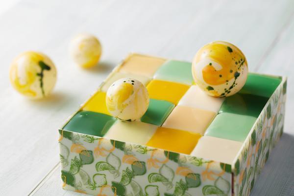 グランド ハイアット 東京の夏期限定スイーツ - マンゴーやピーチのムースを使ったモザイクケーキも