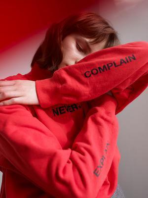 コンバース トウキョウより新ウィメンズライン「ネヴァー(NEVER)」