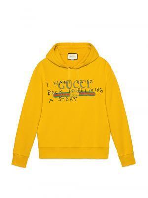 グッチ、 手書きのメッセージ入りTシャツ＆バックパックなどを発売 - ココ・キャピタンとコラボ