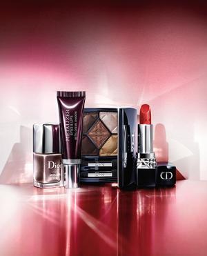 ディオール”メタリックトーン”で楽しむ17年秋メイク、目元＆唇に使えるハイブリッドコスメなど
