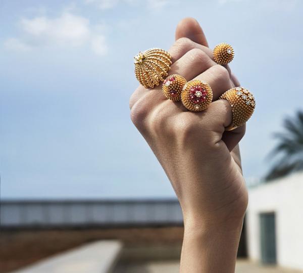 カルティエからサボテンがモチーフの新作モデル登場、ボリューミーで刺激的なジュエリー