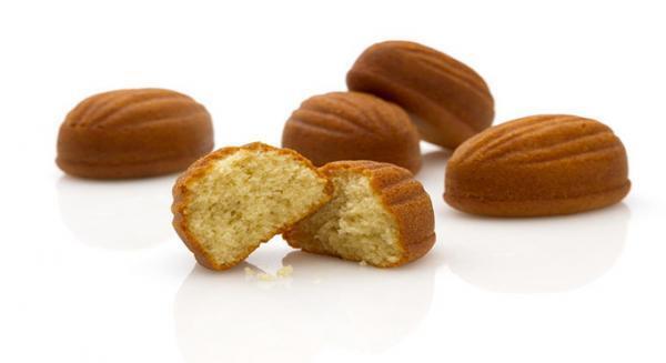 サダハル・アオキから白いサツマイモを使った焼き菓子「フォンダン シロサツマ」が登場