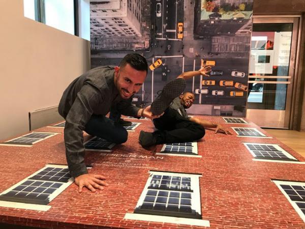 最新技術でスパイダーマンになって空を飛ぶ！映画『スパイダーマン：ホームカミング』体験、渋谷にて