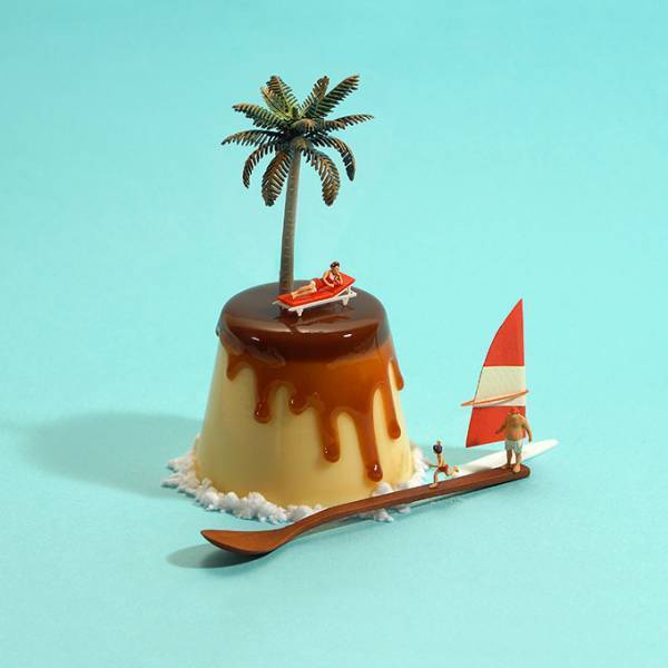 「MINIATURE LIFE展」大阪・大丸梅田店で、本などの日常品とミニチュア人形で不思議な世界に